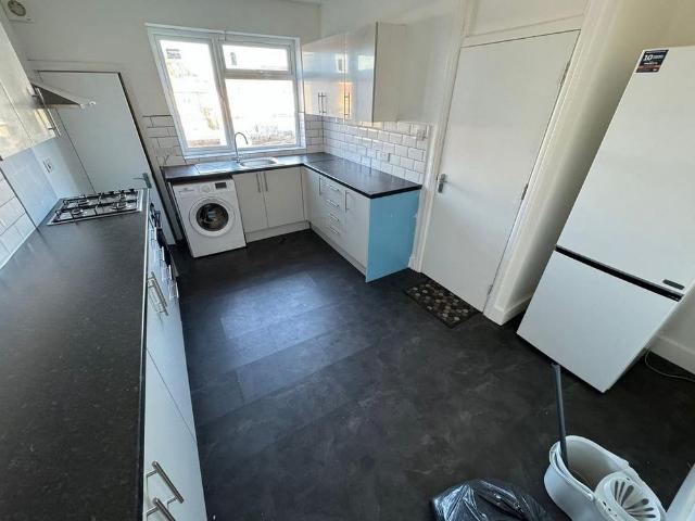Apartment for rent in London Borough of Ealing, Greenford