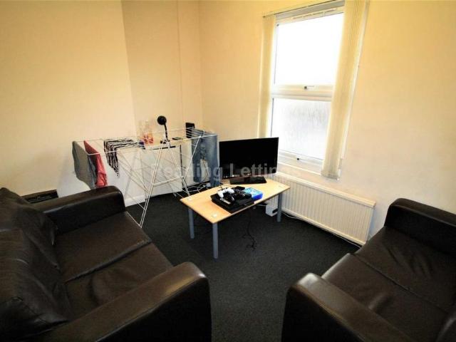 Apartment for rent in Earley