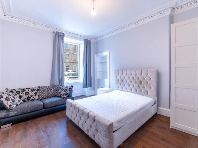 Apartment for rent in Lorne, Leith
