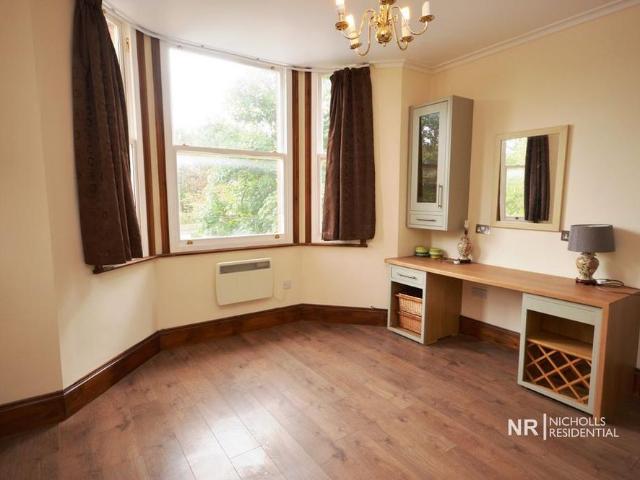 Apartment for rent in Woodcote, Epsom