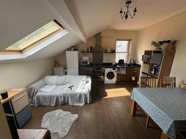 Apartment for rent in Little Woodhouse, Leeds