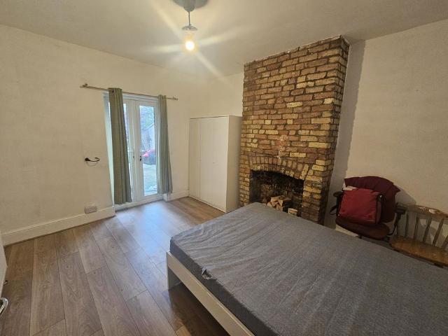 Apartment for rent in Midway, Kent