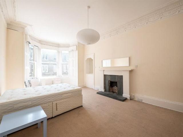 Apartment for rent in Merchiston, Scotland