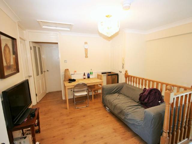 Flat for rent in St. George in the East, Shadwell
