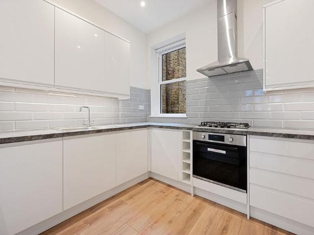 Apartment for rent in Shepherd's Bush, Greater London