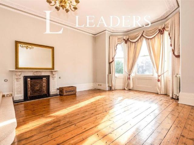 Apartment for rent in Red Hill, Surrey