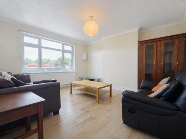Apartment for rent in London Borough of Hounslow, Spring Grove