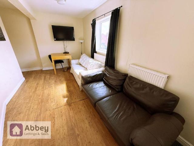 Apartment for rent in Elmfield, Leicestershire