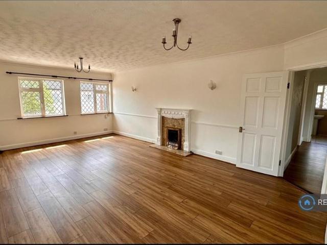 Flat for rent in Peterborough
