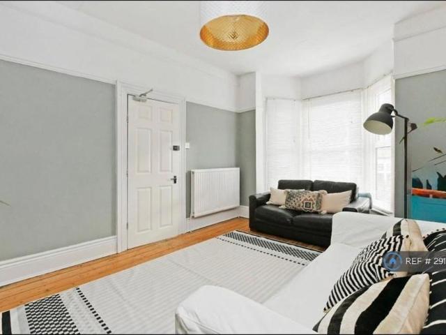 Apartment for rent in Broomhill, South Yorkshire