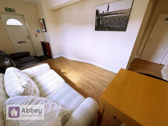Apartment for rent in Elmfield, Leicestershire