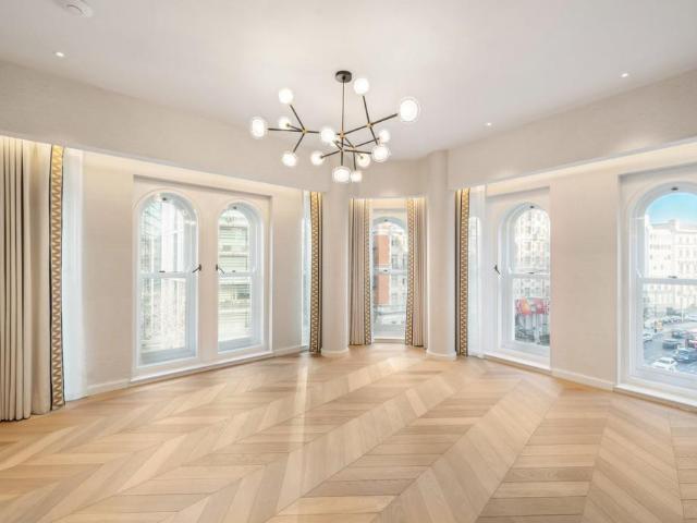 Flat for rent in Brompton, Greater London