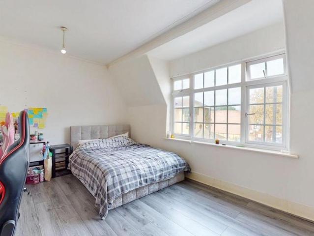 Apartment for rent in London Borough of Hounslow, Spring Grove