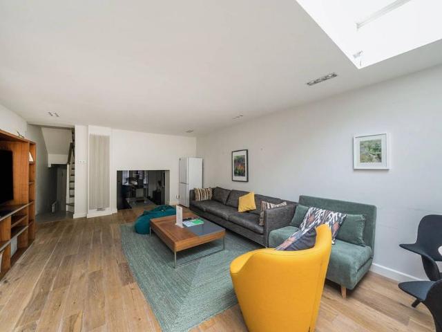 Apartment for rent in Knightsbridge, Isle Of Man