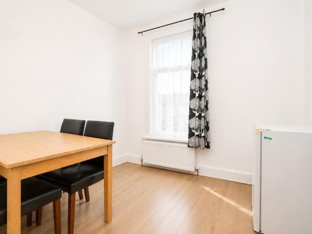 Apartment for rent in Leyton, Greater London