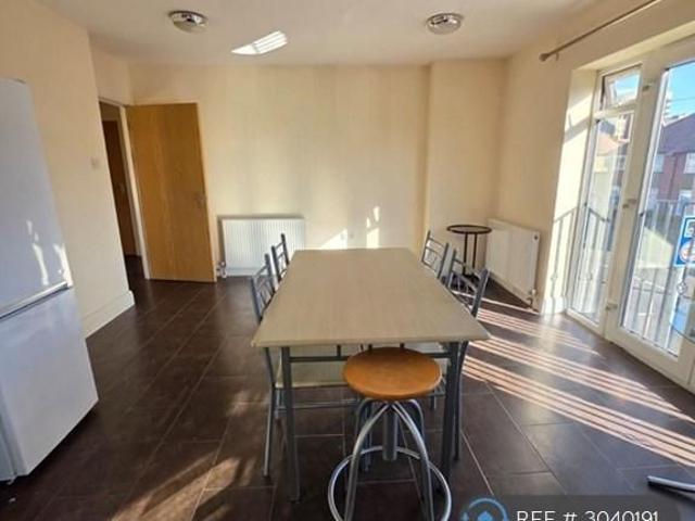 Apartment for rent in Holywell Estate, Watford