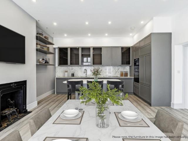 Flat for rent in Eton