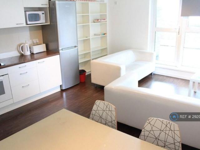 Apartment for rent in Chalk Farm, Greater London