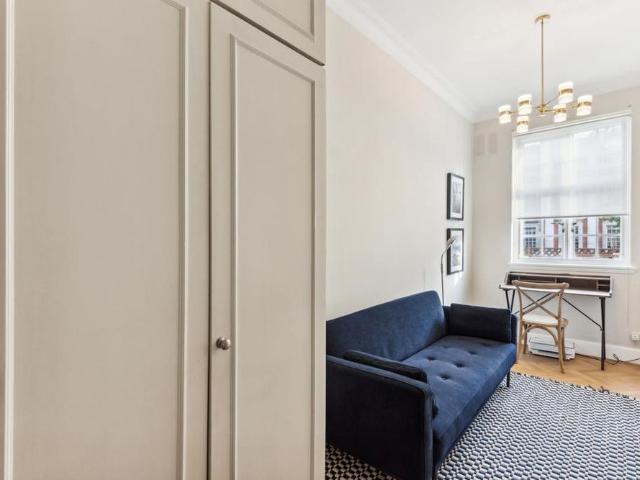 Apartment for rent in Westminster, Victoria