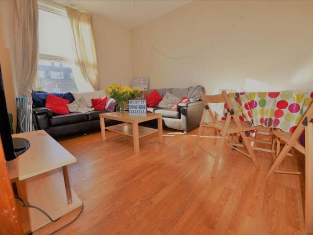 Apartment for rent in Hunslet, West Yorkshire