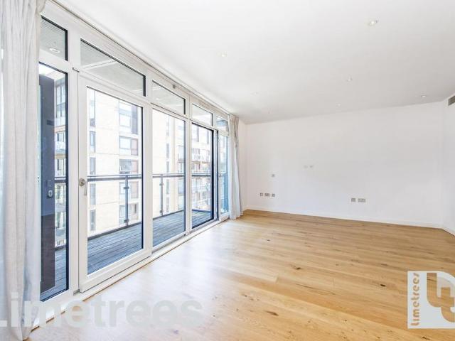 Apartment for rent in Grosvenor Waterside, Greater London