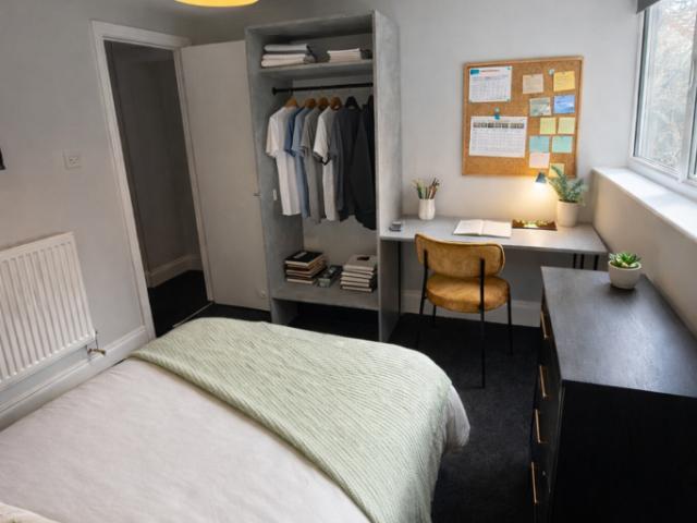 Flat for rent in Spike Island, Feckenham