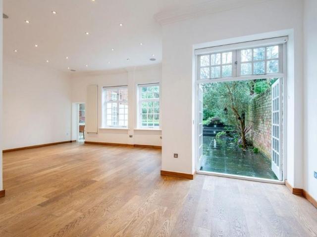 Apartment for rent in West Hampstead, Greater London