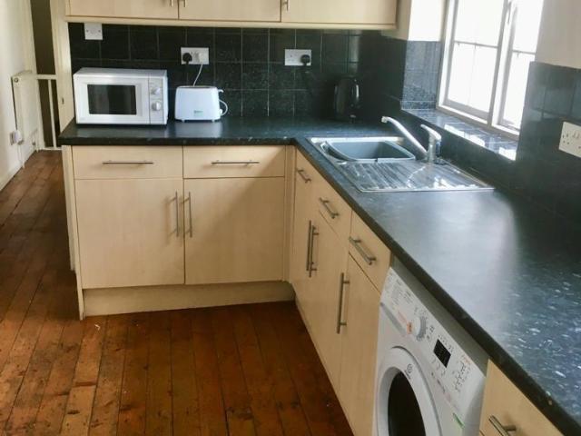 Flat for rent in Greenbank, Mount Wise