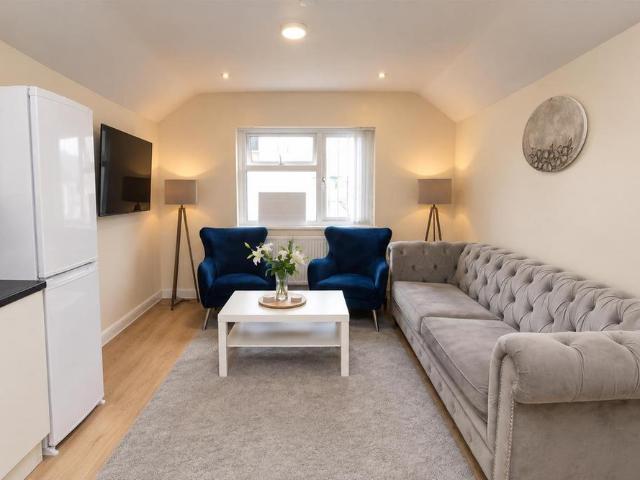 Apartment for rent in The Colonies, Cardiff