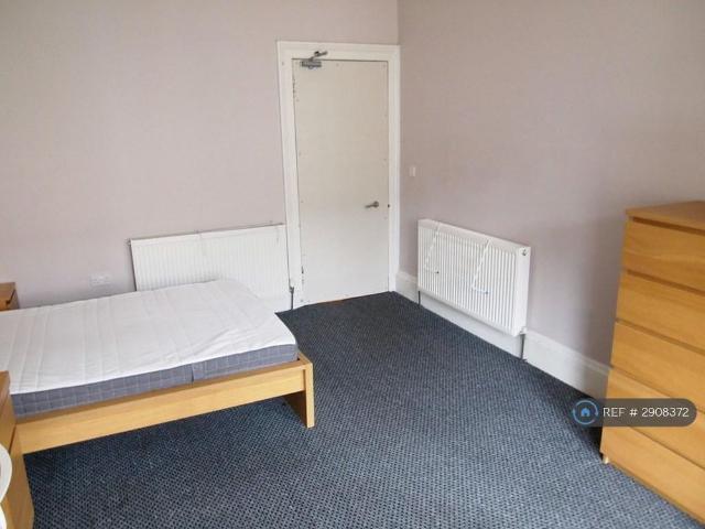 Apartment for rent in Mayfield, Newington
