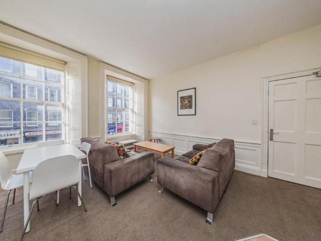 Apartment for rent in Southside, Scotland