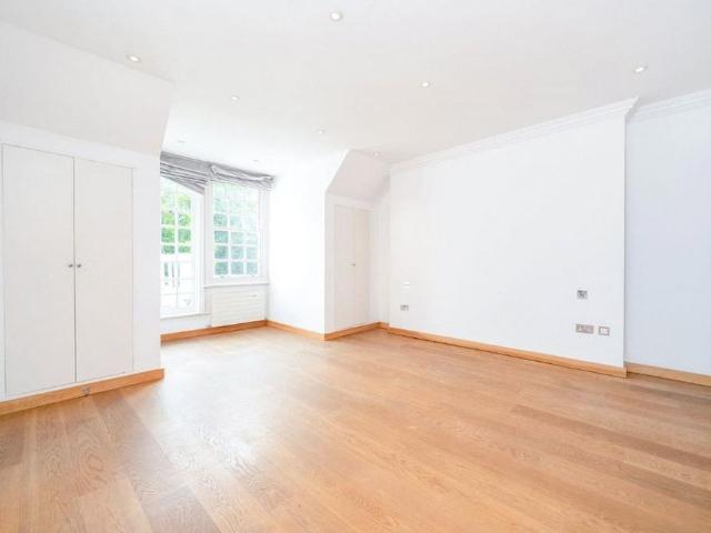 Apartment for rent in London Borough of Camden, Greater London