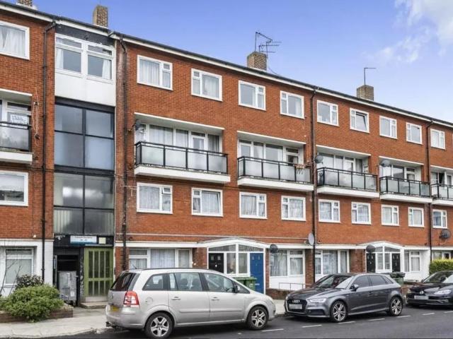 Flat for rent in Elephant and Castle, Isle Of Man