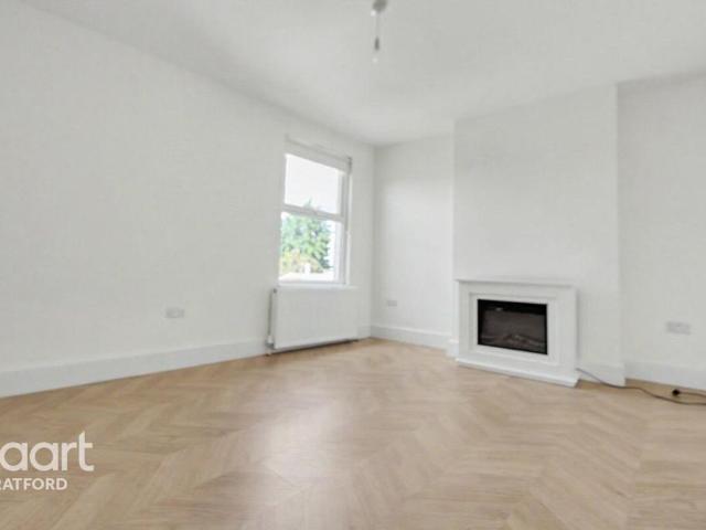 Apartment for rent in Plaistow, Greater London