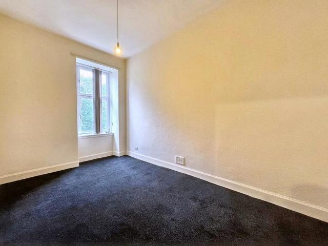 Apartment for rent in Ibroxholm, Ibrox