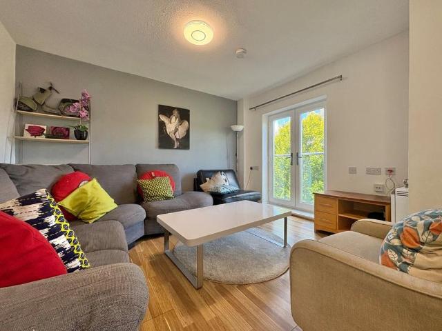 Apartment for rent in Hyde Park, West Yorkshire