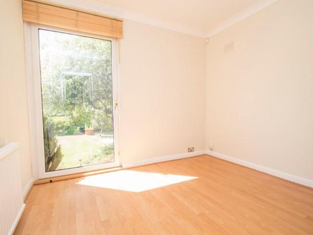 Apartment for rent in Comiston, Scotland