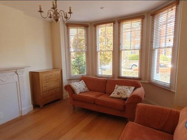 Flat for rent in London Borough of Ealing, Greater London