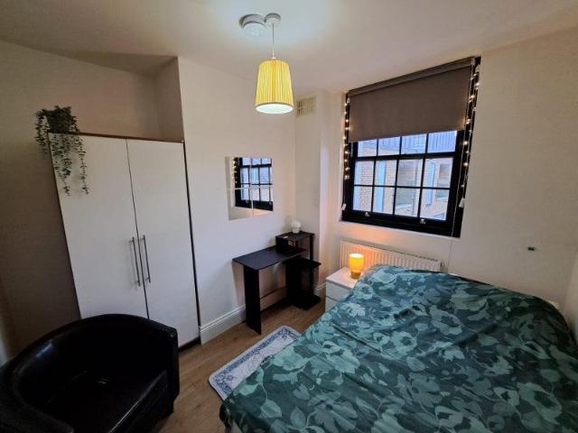 Room for rent in Bromley-by-Bow, Poplar Grove