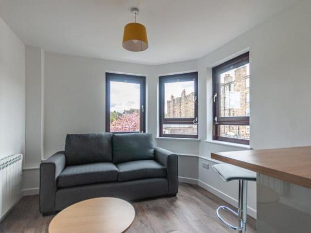 Apartment for rent in Merchiston, Scotland
