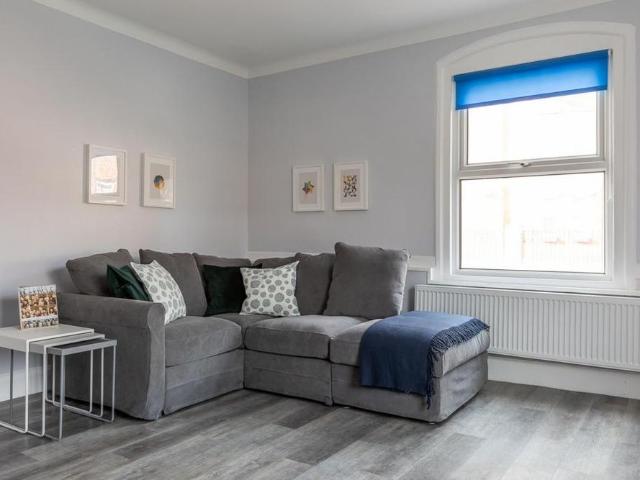Apartment for rent in Hyde Park, West Yorkshire