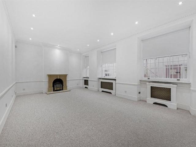 Apartment for rent in Royal Borough of Kensington and Chelsea, Greater London