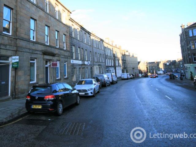 Apartment for rent in Hillside, Leith
