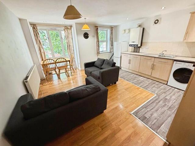 Apartment for rent in Old Lenton, Haddon