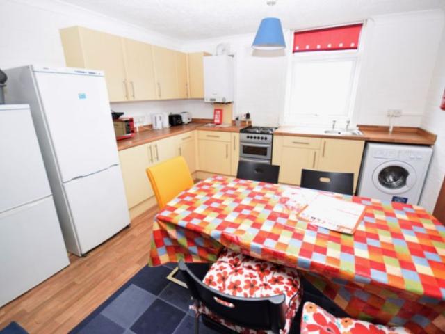 Apartment for rent in Talbot Village, Bournemouth