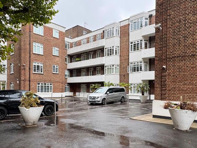 Apartment for rent in Maida Vale, Greater London