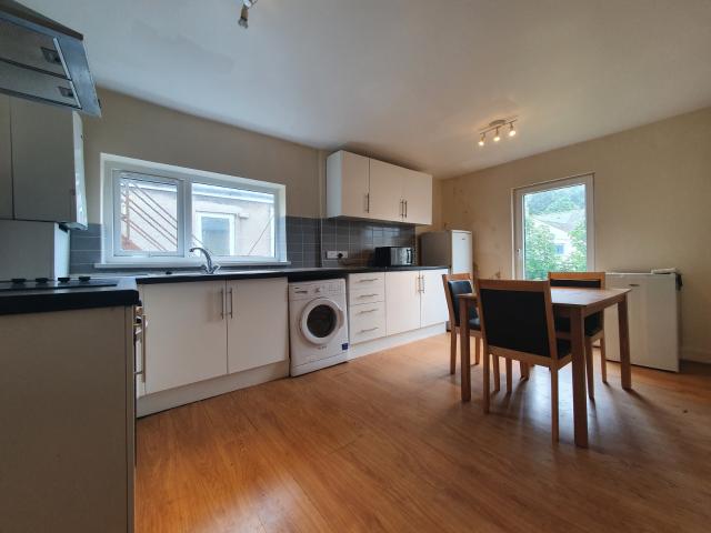 Apartment for rent in Falcon Lodge, Wales