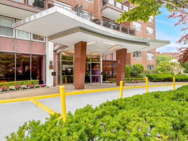 Apartment for sale in Flushing Apartment for sale in Flushing