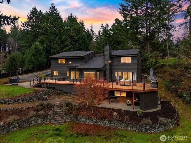 House for sale in Fox Island, Washington