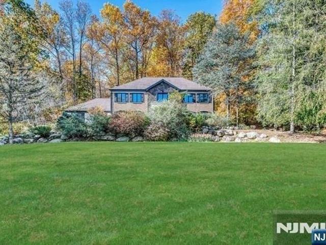 House for sale in Franklin Lakes, Bergen County